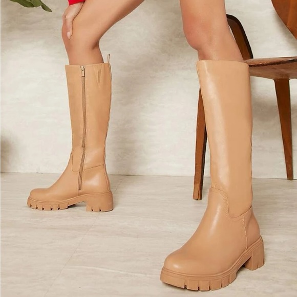 Tan lug sole boots faux leather - Picture 3 of 4